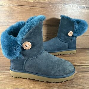 UGG Bailey Button Blue Suede Winter Boots Shoes Women’s Size 6